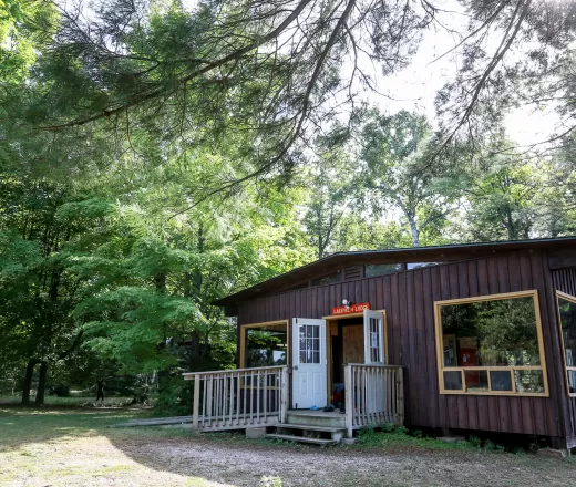 Lakeview Lodge exterior