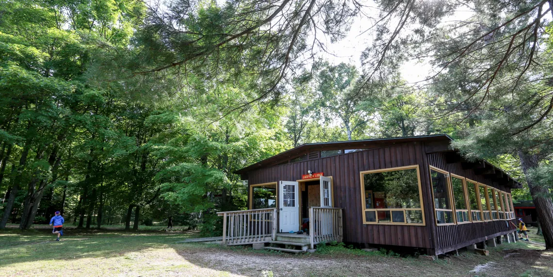 Lakeview Lodge exterior