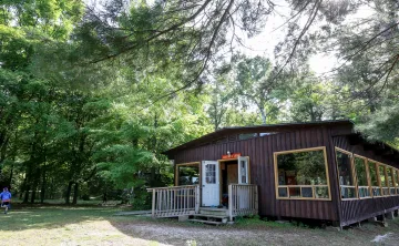 Lakeview Lodge exterior