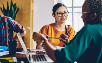young person receiving tutoring support